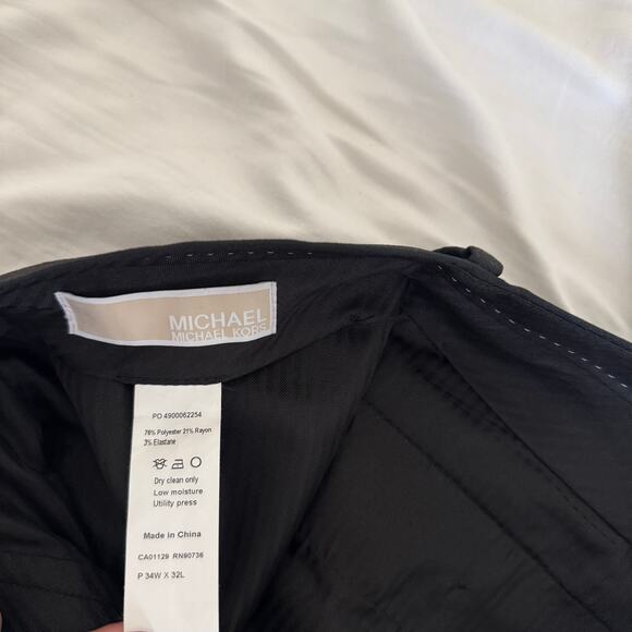 Michael Kors Men Black Pinstripe Trouser 34 x 32 Pleated Workwear Career Pockets - Picture 2 of 10